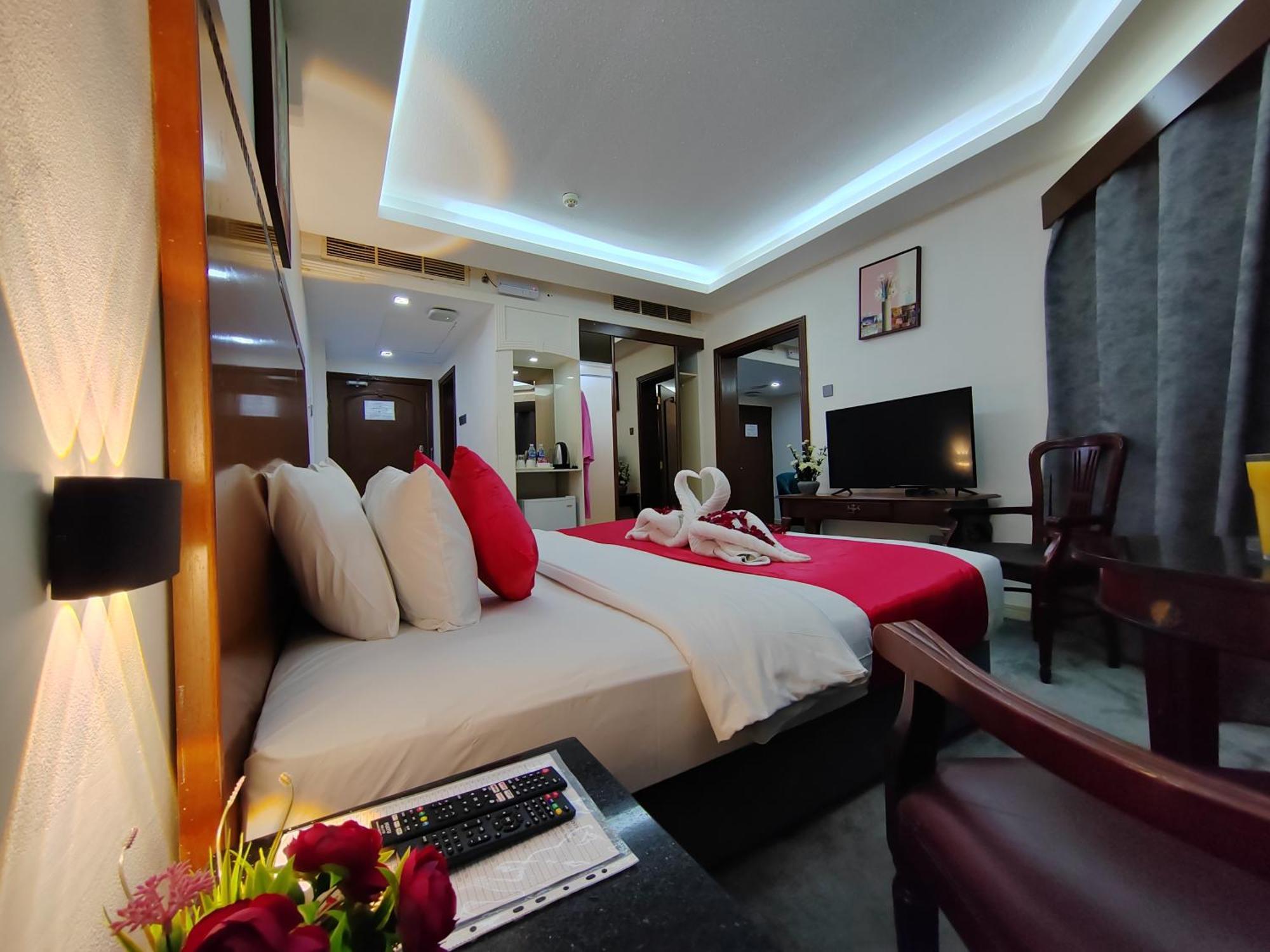 Le Paradise Palace Hotel Dubaj Kültér fotó