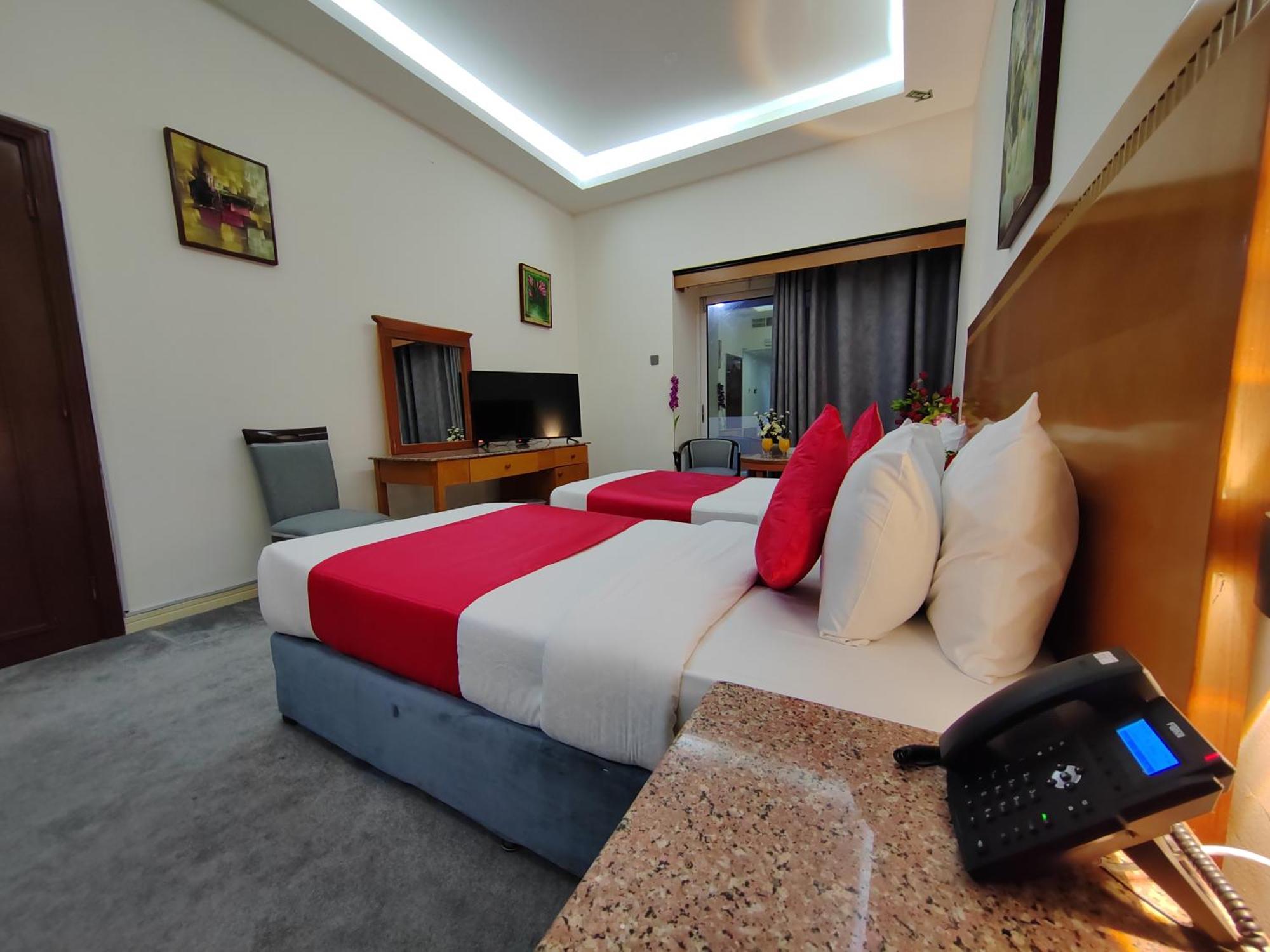 Le Paradise Palace Hotel Dubaj Kültér fotó