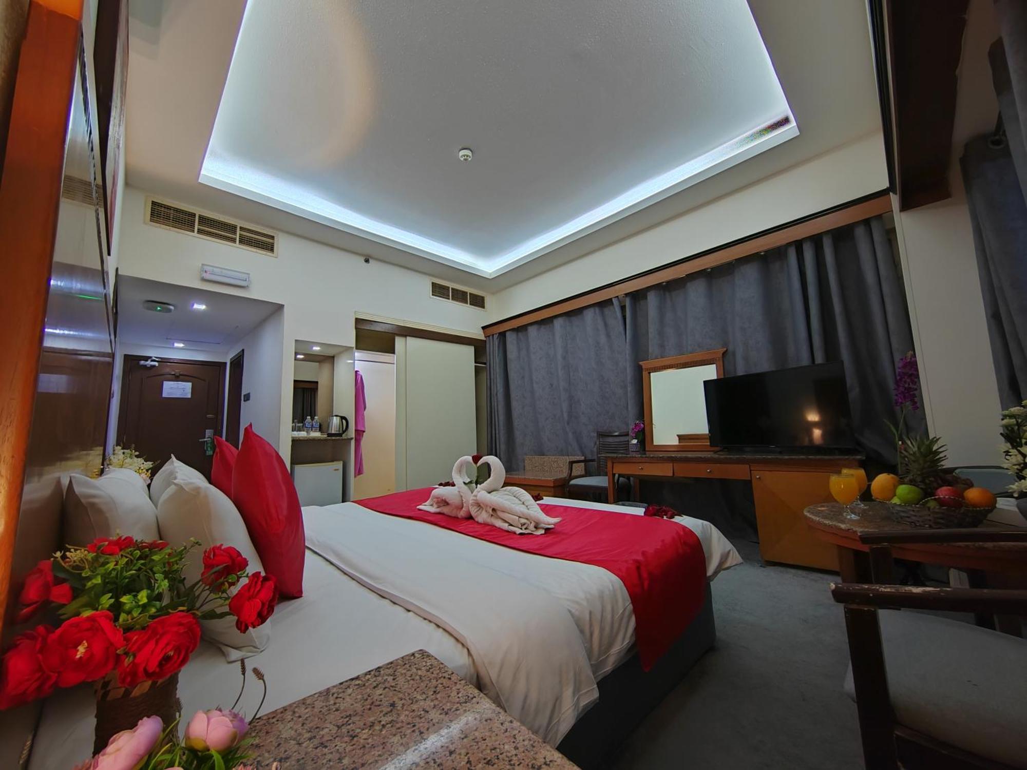 Le Paradise Palace Hotel Dubaj Kültér fotó