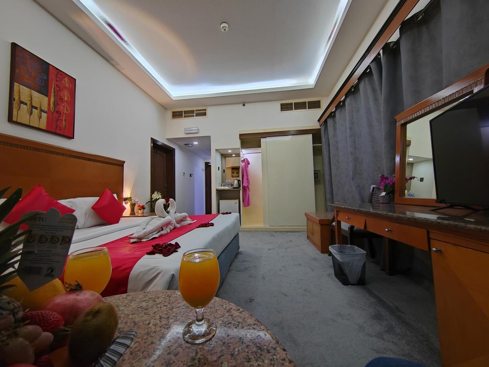 Le Paradise Palace Hotel Dubaj Kültér fotó