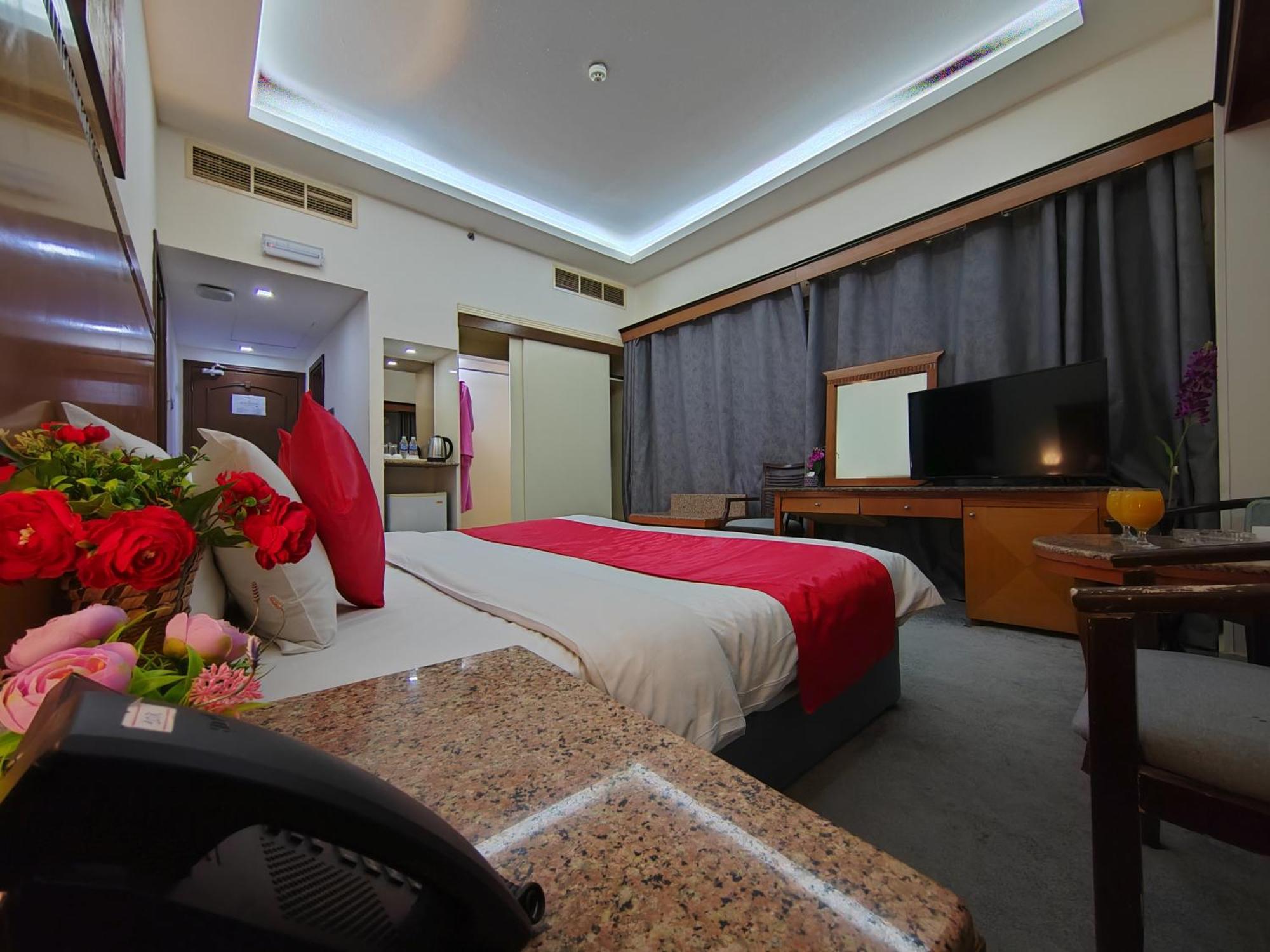 Le Paradise Palace Hotel Dubaj Kültér fotó
