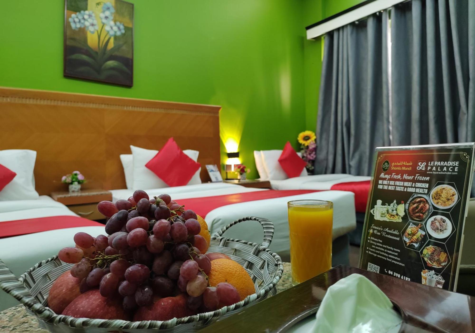 Le Paradise Palace Hotel Dubaj Kültér fotó