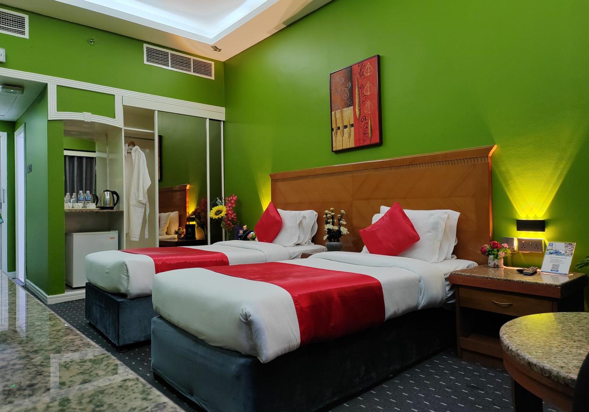 Le Paradise Palace Hotel Dubaj Kültér fotó