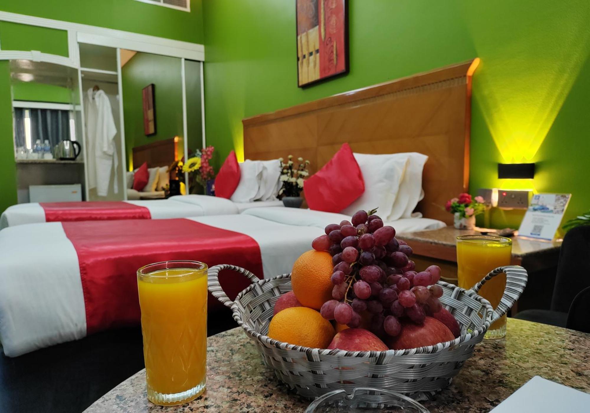 Le Paradise Palace Hotel Dubaj Kültér fotó